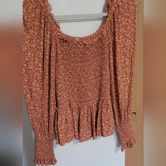 Floral Smocked Rust Top - Picture 2 of 7
